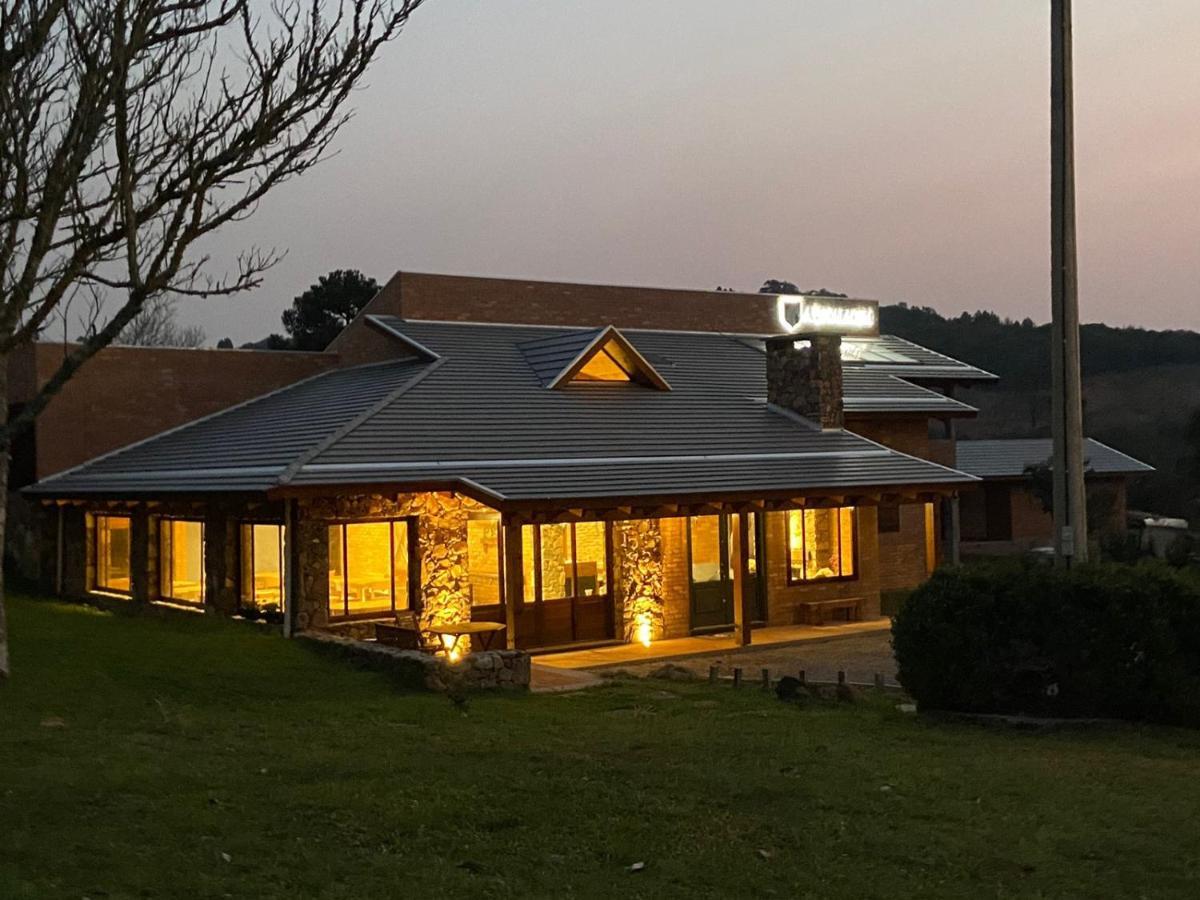 A Estalagem Hospedaria Flores da Cunha Esterno foto