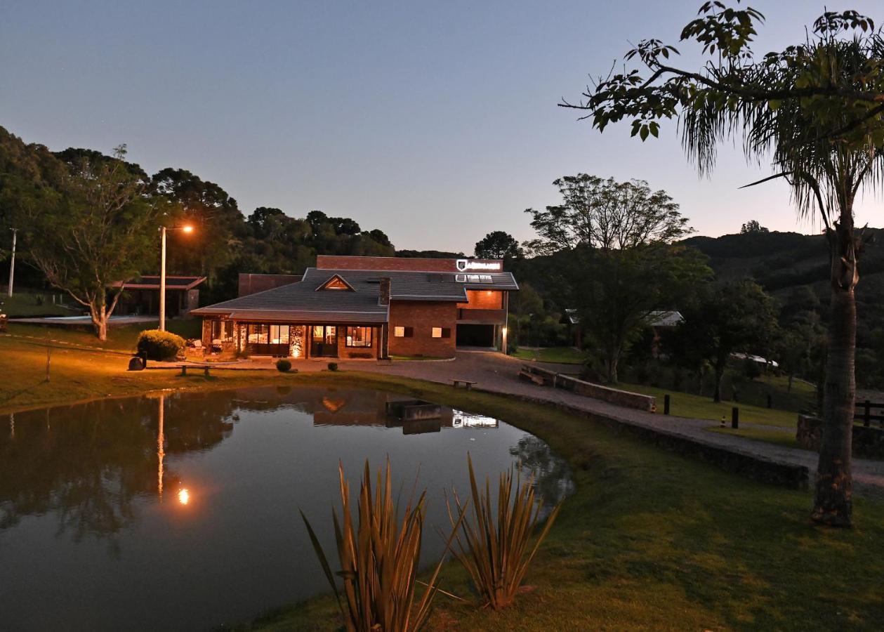 A Estalagem Hospedaria Flores da Cunha Esterno foto