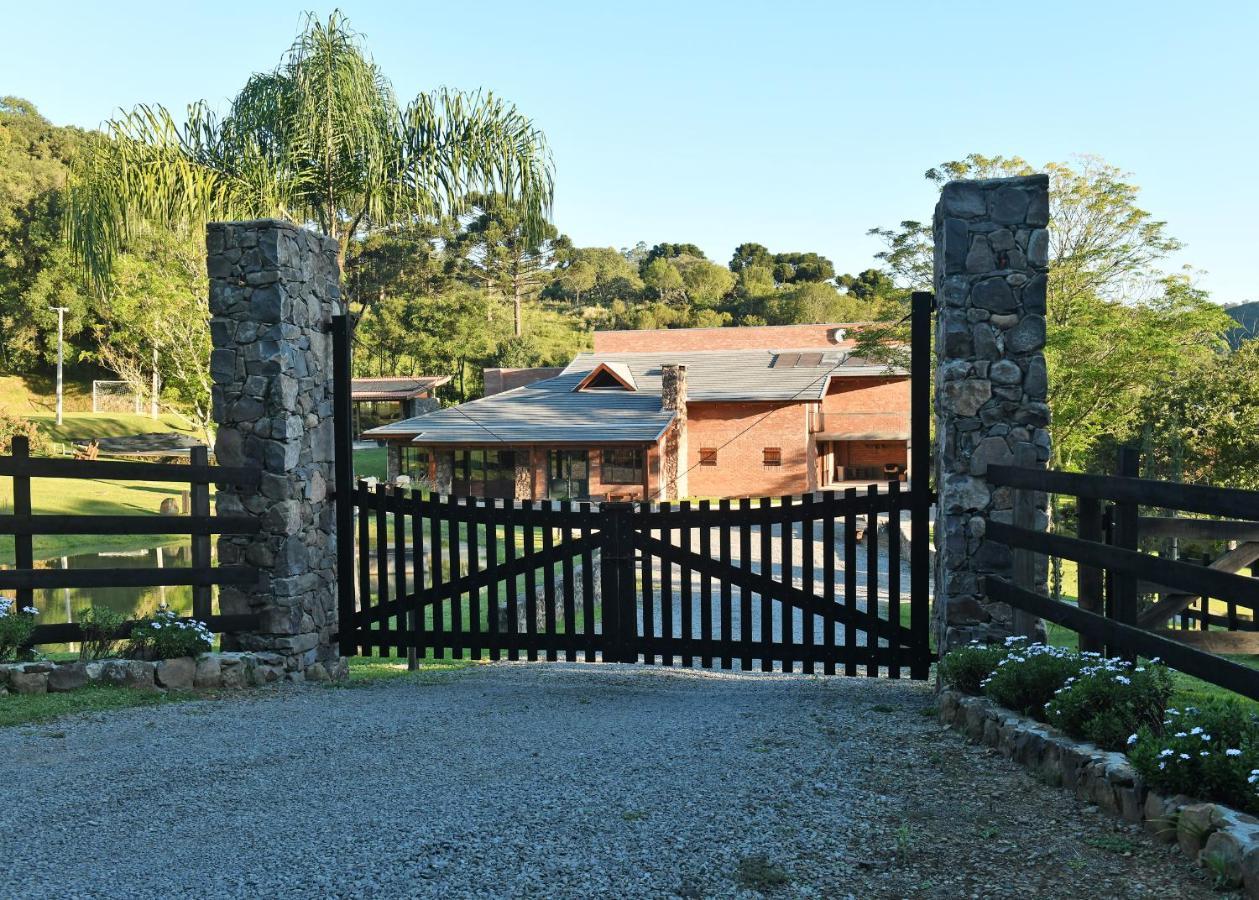 A Estalagem Hospedaria Flores da Cunha Esterno foto